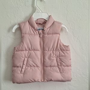Old Navy baby girl puffer Vest 12-18 months